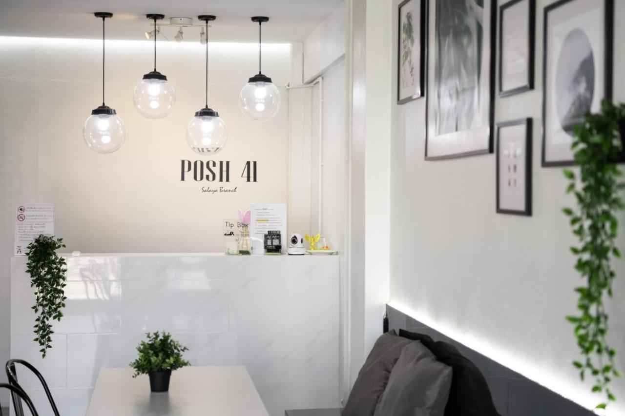 Posh 41 Hostel Salaya Εξωτερικό φωτογραφία